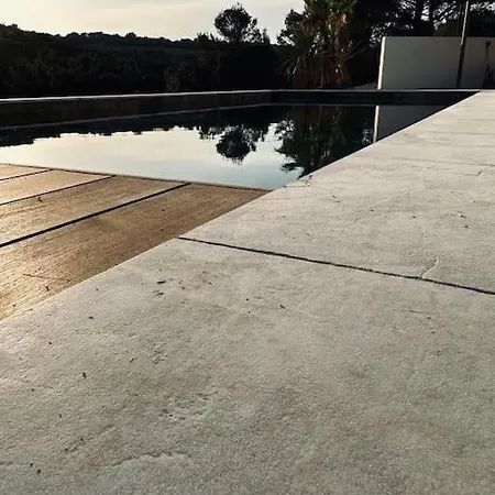 빌라 Avec Piscine La Garrigue 님